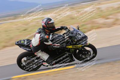 media/Sep-10-2022-SoCal Trackdays (Sat) [[a5bf35bb4a]]/Turn 9 Inside (1215pm)/